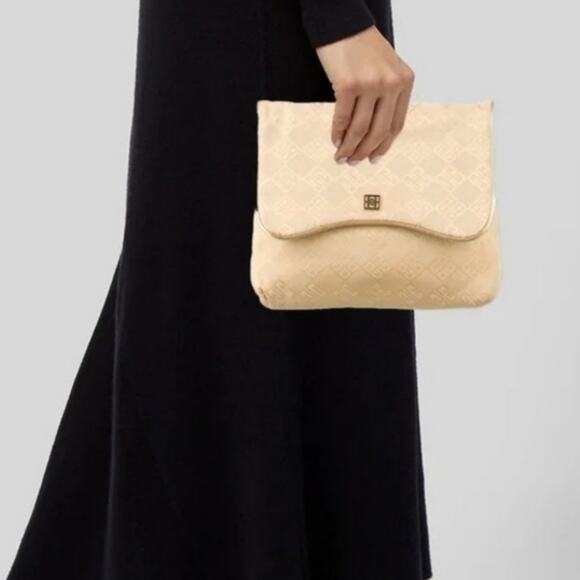 Givenchy Vintage Logo Gold Textile Clutch - Picture 6 of 6